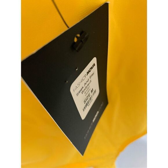 Fashion nova, yellow leotard size m body suit thong - Picture 3 of 4